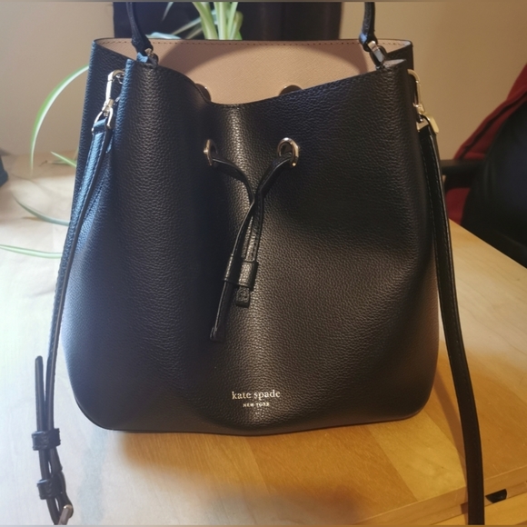 Kate Spade bucket bag - Picture 3 of 3
